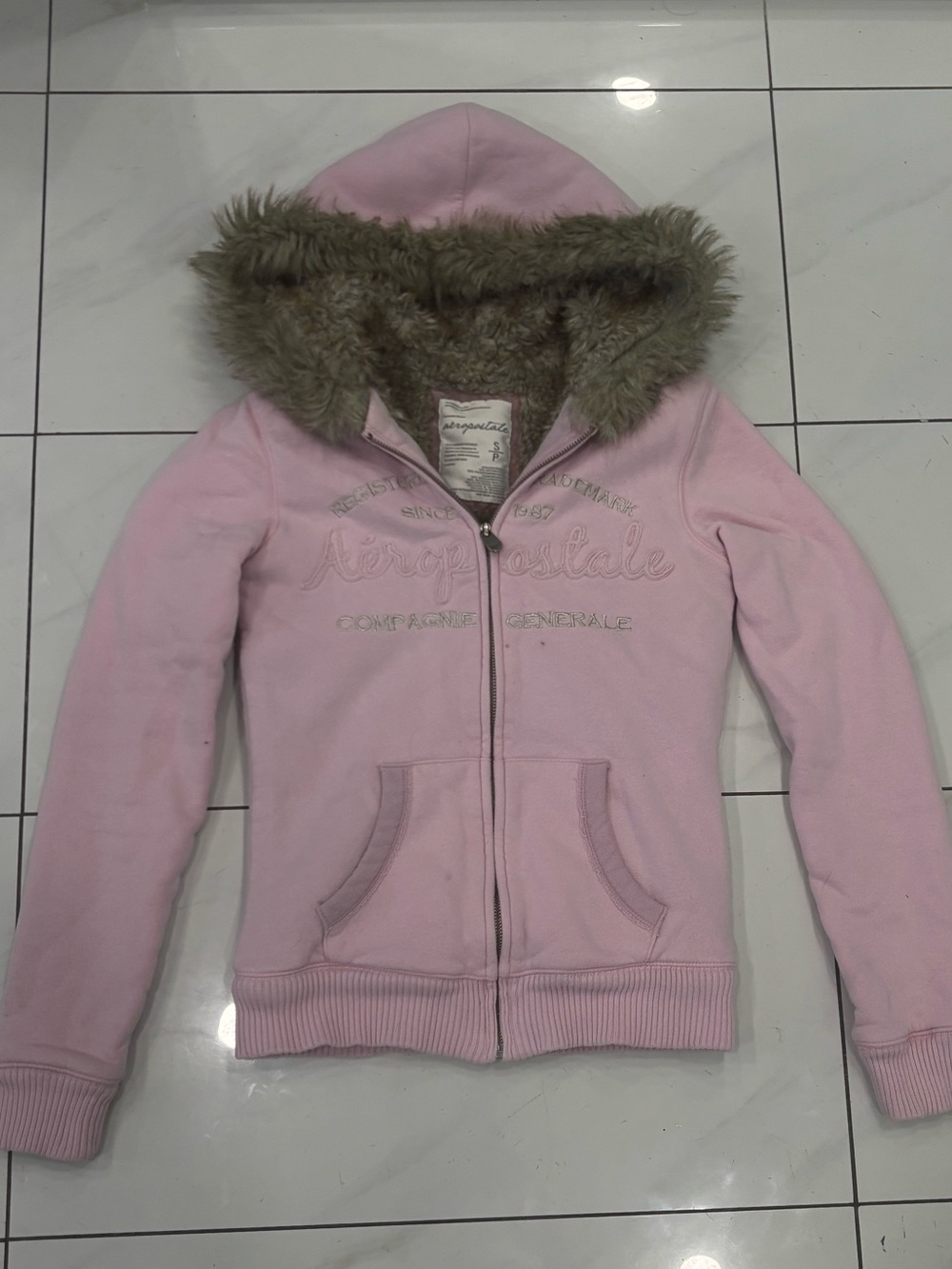 Vintage Aeropostale Light Pink Zip-Up Hoodie with Faux Fur Hood - Picture 6 of 6